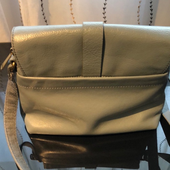 NWOT. Fossil Crossbody Blue - Picture 6 of 9